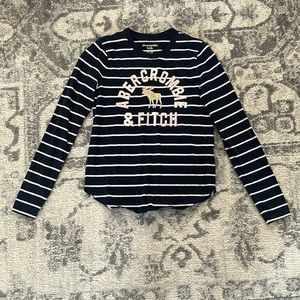 11/12 long sleeve Abercrombie shirt